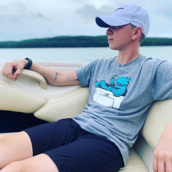 Meet your Posher, Megan - Picture 1 of 1